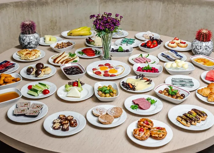 Отель Kent Beyazit 4*